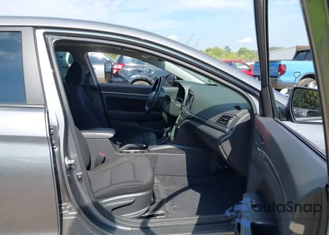 2018 Hyundai Elantra Value Edition из США, поврежденный, VIN 5NPD84LFXJH343940